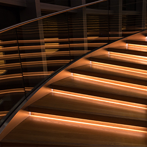 Tira LED --- Cintes LED per escales interiors