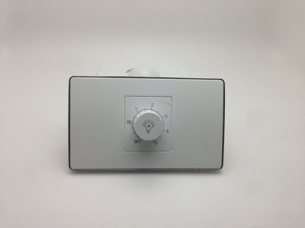 Come funziona Triac Dimmer per Striscia LED 220V: Guida all’uso-Guida-led luce TAG Come funziona Triac Dimmer per Striscia LED 220V: Guida all’uso-Soluzioni-led luce TAG