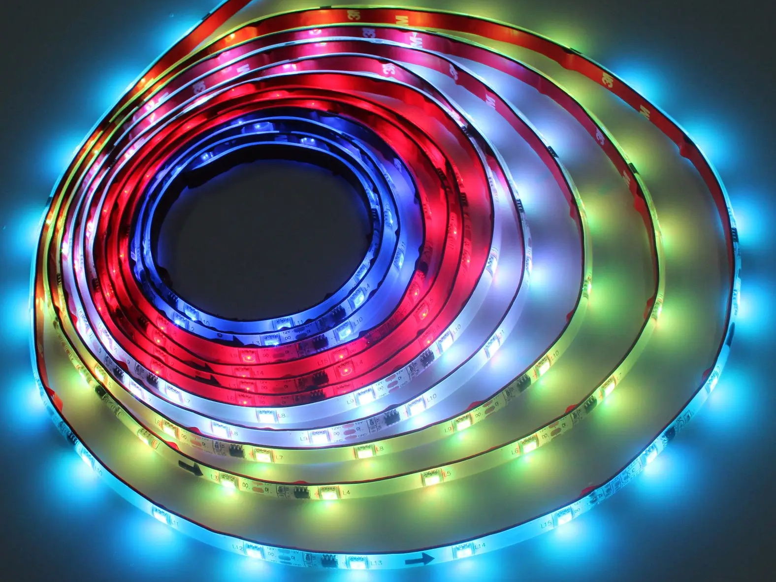 Cos'è la luce RGB?-Articolo-colore luce TAG