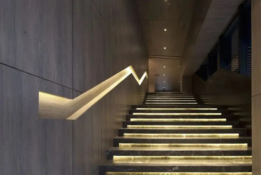 Come installare l'illuminazione delle scale con strisce led-Soluzioni-led luce TAG