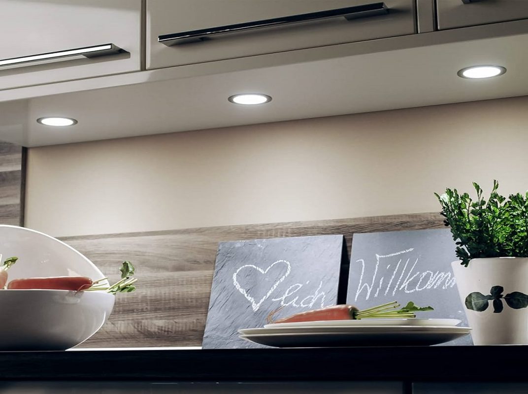 Illumina la Tua Vita: Faretti LED Incassati - Scelte Luminose per Ogni Spazio-Blog--Faretti Da Incasso Cucina1 (1)