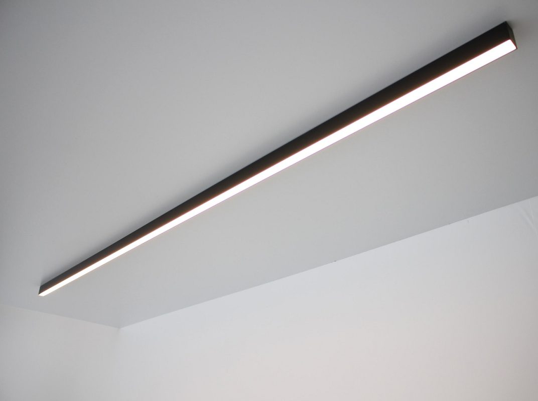 Illuminare la Tua Vita con Stile e Sostenibilità-Blog-Guida all'uso delle lampade a led-eden design led line 03 b